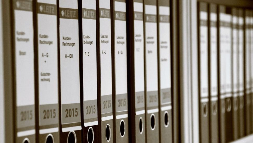 compliance-relics:-the-case-against-pdfs-and-screenshots