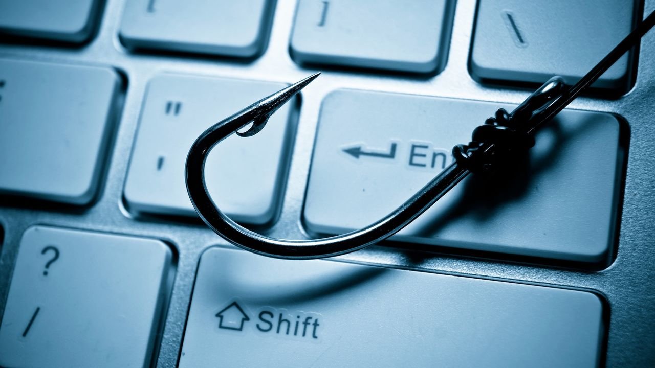 hackers-can-bypass-fido-mfa-keys,-putting-your-accounts-at-risk-–-here’s-what-we-know