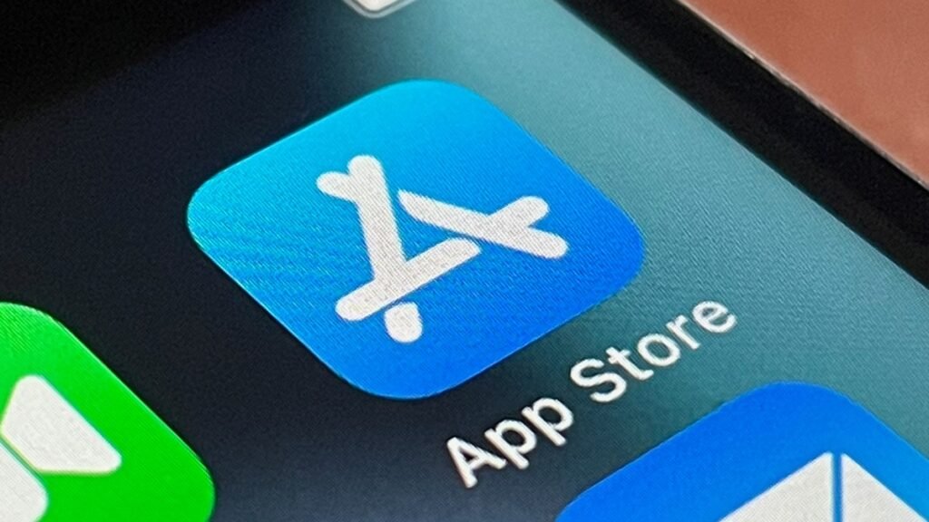 uk-targets-apple’s-and-google’s-mobile-platforms-for-regulation