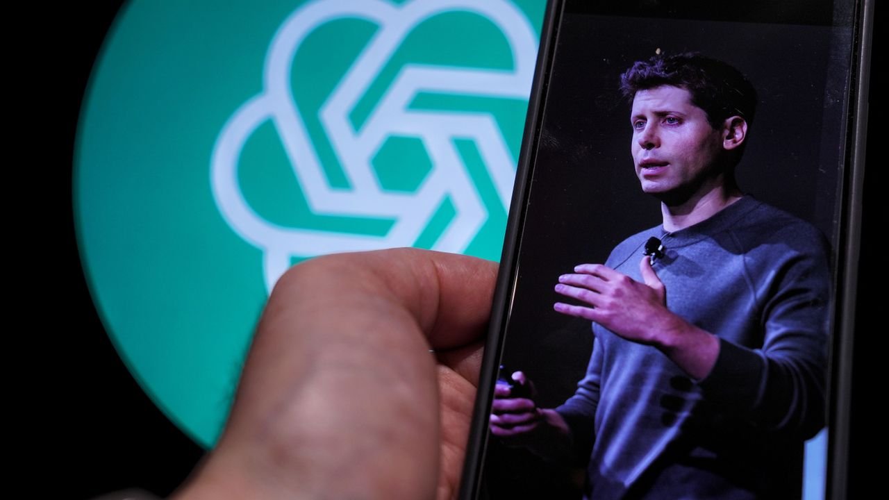 openai’s-ceo-says-he’s-scared-of-gpt-5