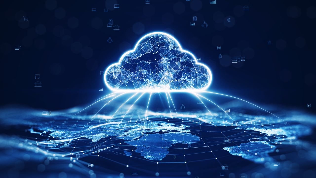 uk-firms-are-dropping-single-cloud-infrastructure-ahead-of-hyperscaler-crackdown